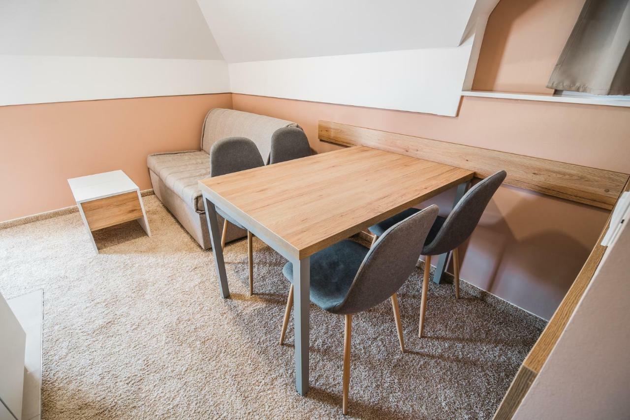 Guesthouse Mars Ig Zewnętrze zdjęcie